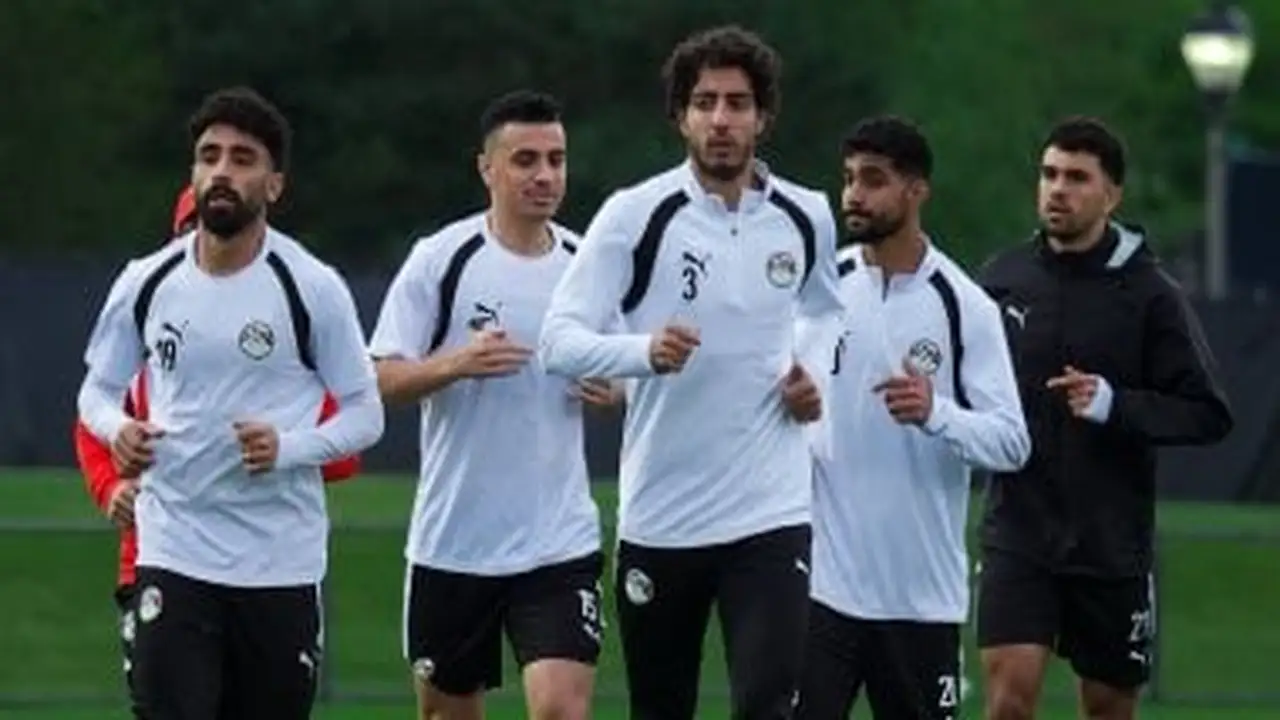 منتخب مصر يمضي في تدريباته القاسية قبل مواجهة أستراليا